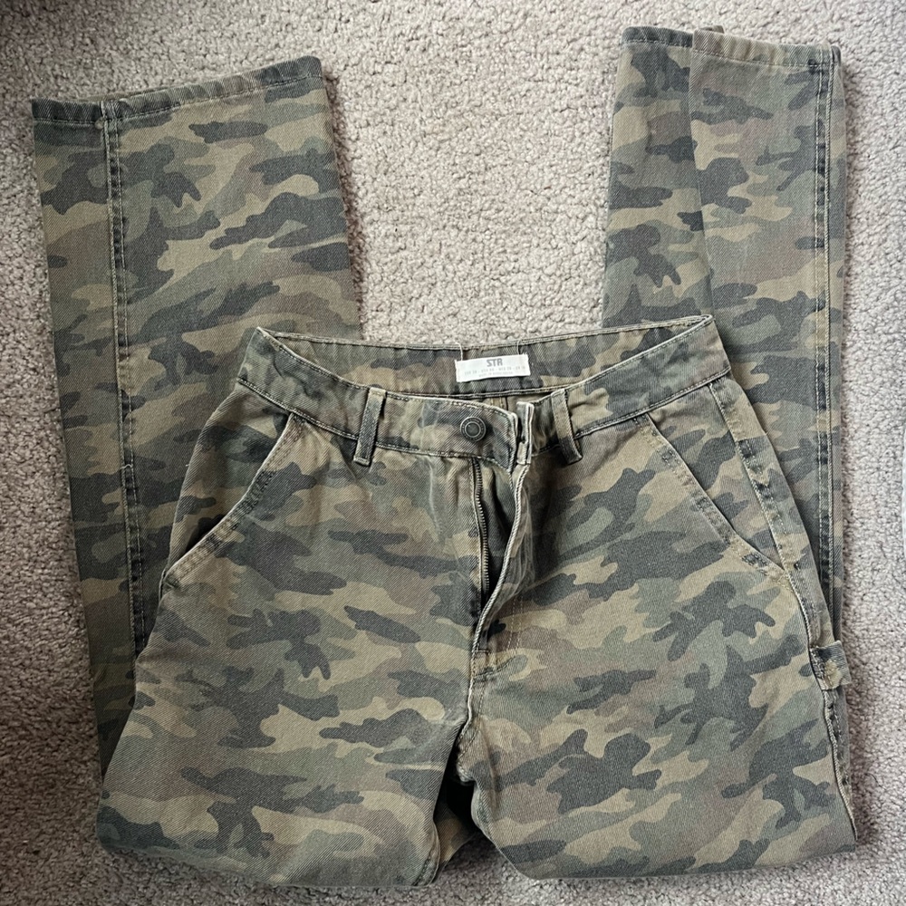 Stradivarius Flare Camo Jeans